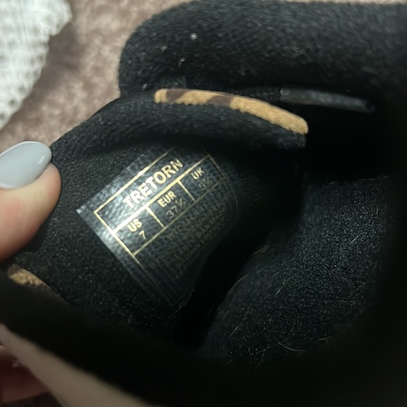 Tretorn shoes. Leopard accents - Picture 4 of 4